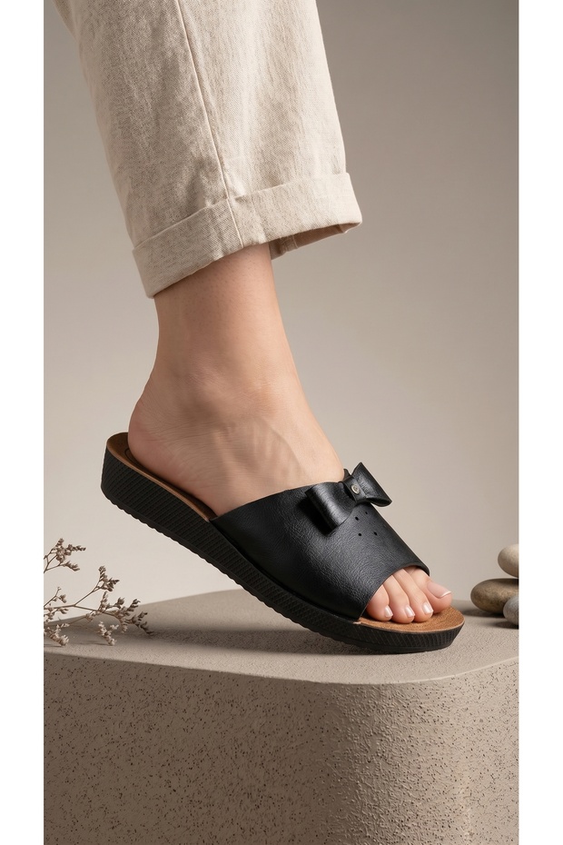 Lightweight Non-Slip Sole Women's Slippers