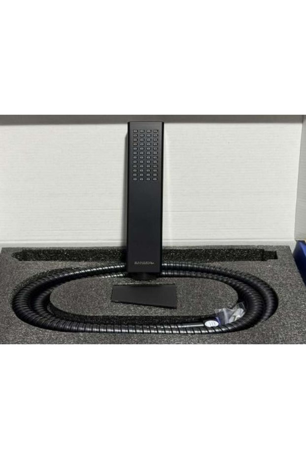 Black Shower Head