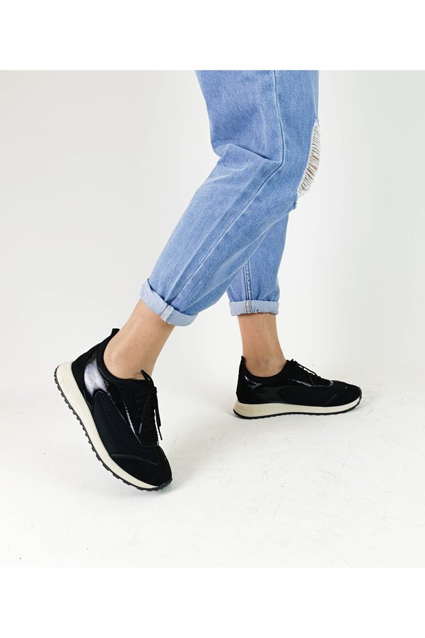 Black Color Stretch Lace-Up Flat Sole Women's Sneakers