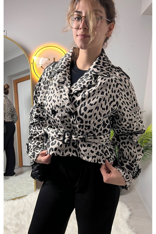 Women's Leopard Patterned Belted Short Jacket – Stylish Model Trench with Waist Fit