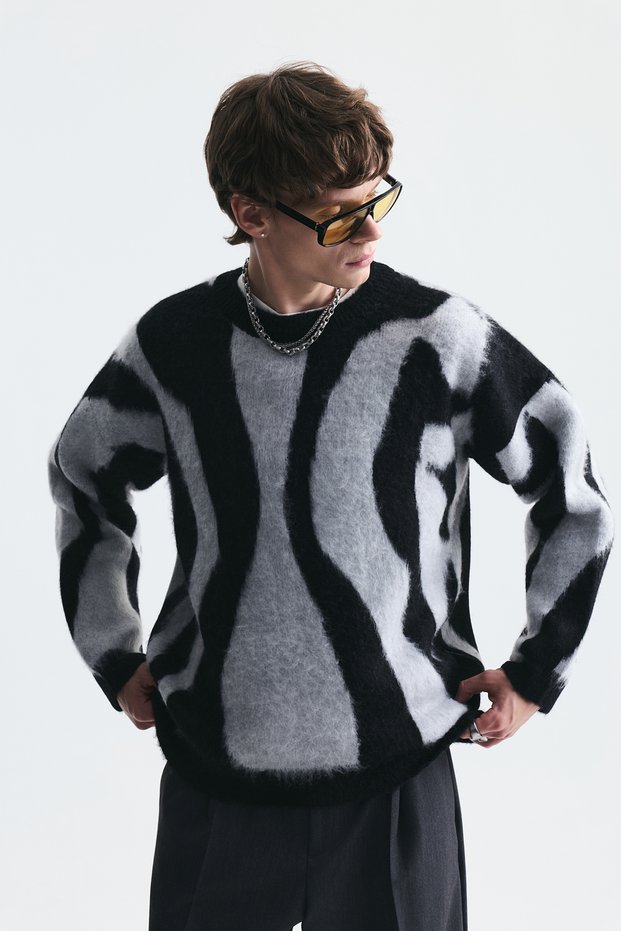Relax Fit Color Block Sweater
