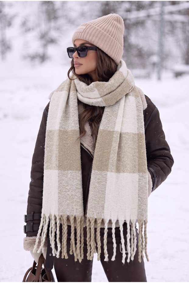 Women's Winter Plaid Patterned Boucle Shawl Scarf