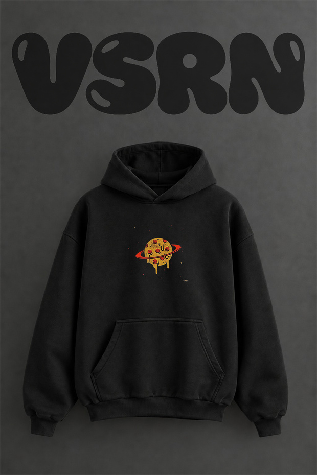 سويت شيرت أسود كبير الحجم بطباعة أمامية بتصميم Saturn Pizza