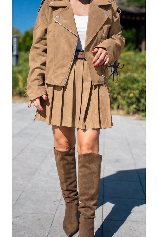 Camel Nubuck Pleated Short Skirt