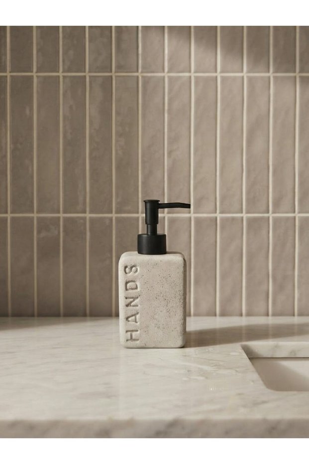 Artworks Decorative Cream Color Ceramic Soap Dispenser Detergent Dispenser