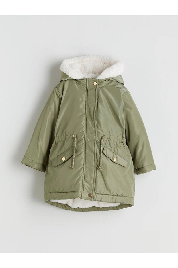 Hooded Girls' Coat (W5)