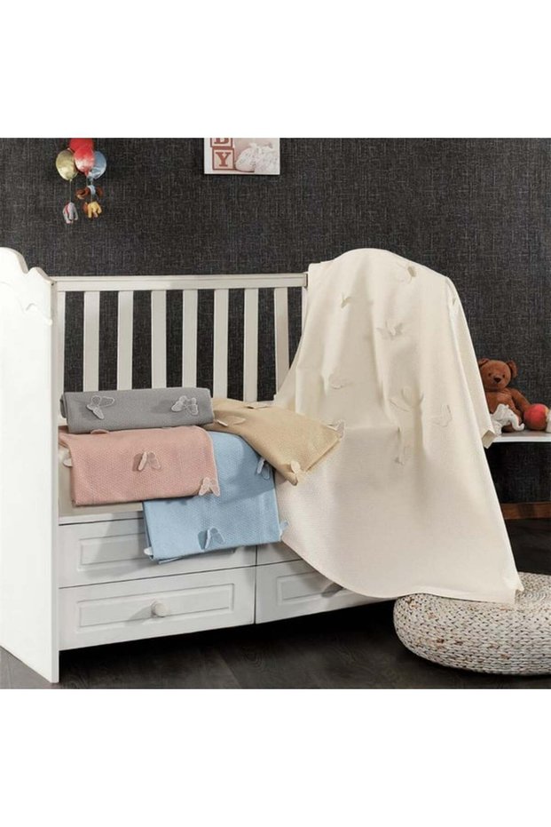 100% Cotton 3D Butterfly Patterned Baby Blanket Cream