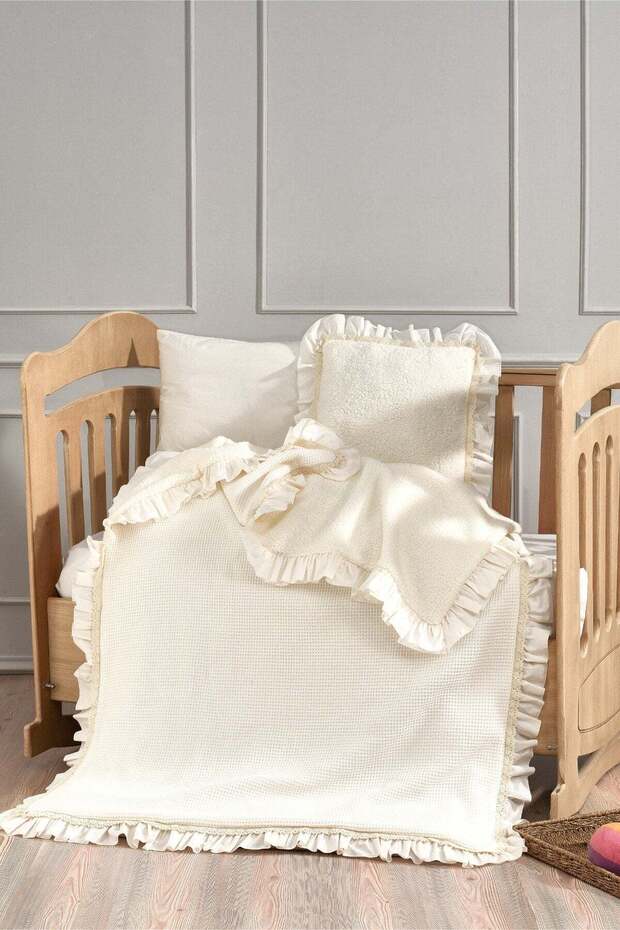 Double-Sided, Ruffled Wellsoft Lamb Fleece 100% Cotton Baby Duvet Cover Set