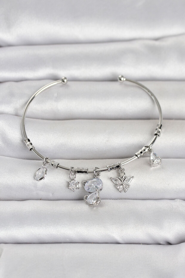Silver Color Brass Cat Detailed Charm Women's Bracelet Tj-Bb8481
