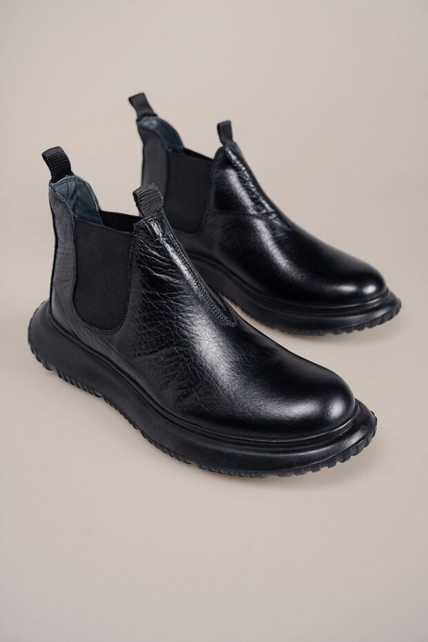 B Flat Sole Boots Black Matte