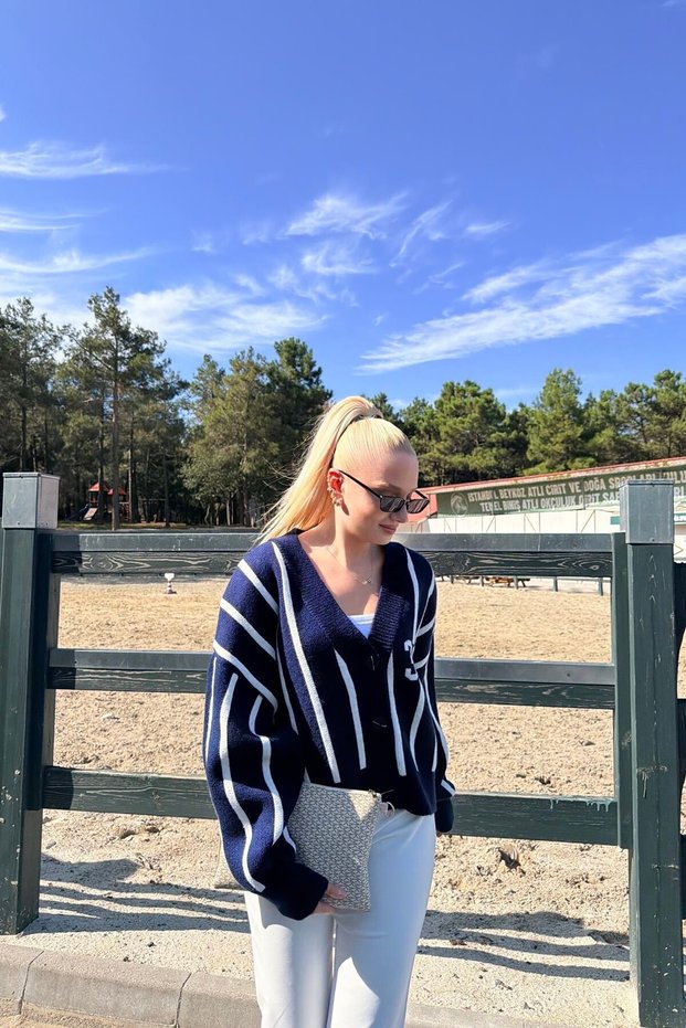 Stripe Detail Knitwear Cardigan