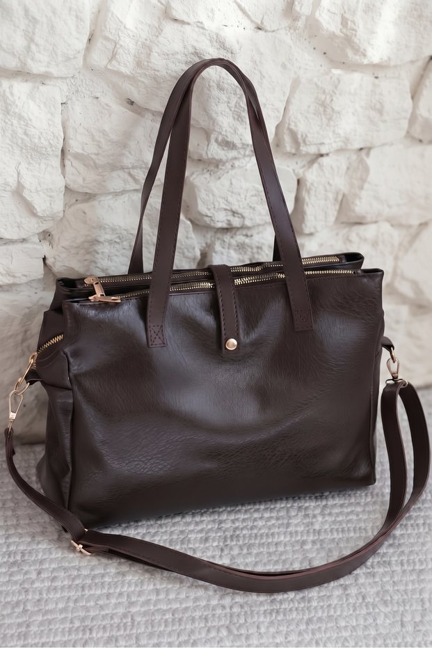 Voluminous Leather Portable Women's Hand and Shoulder Bag with Strap Brown