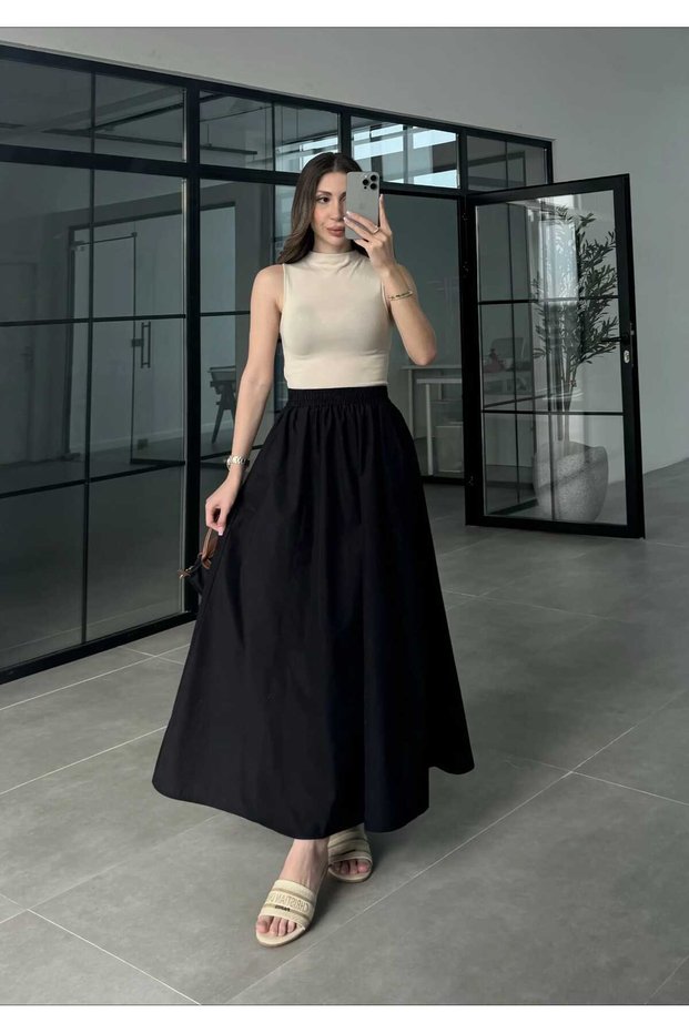 Elastic Waist Poplin Skirt with Side Pockets