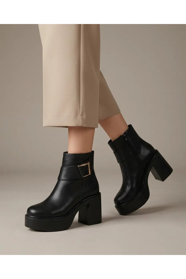 Black Leather Buckle Detailed Platform Women's Boots (High Block Heels)
