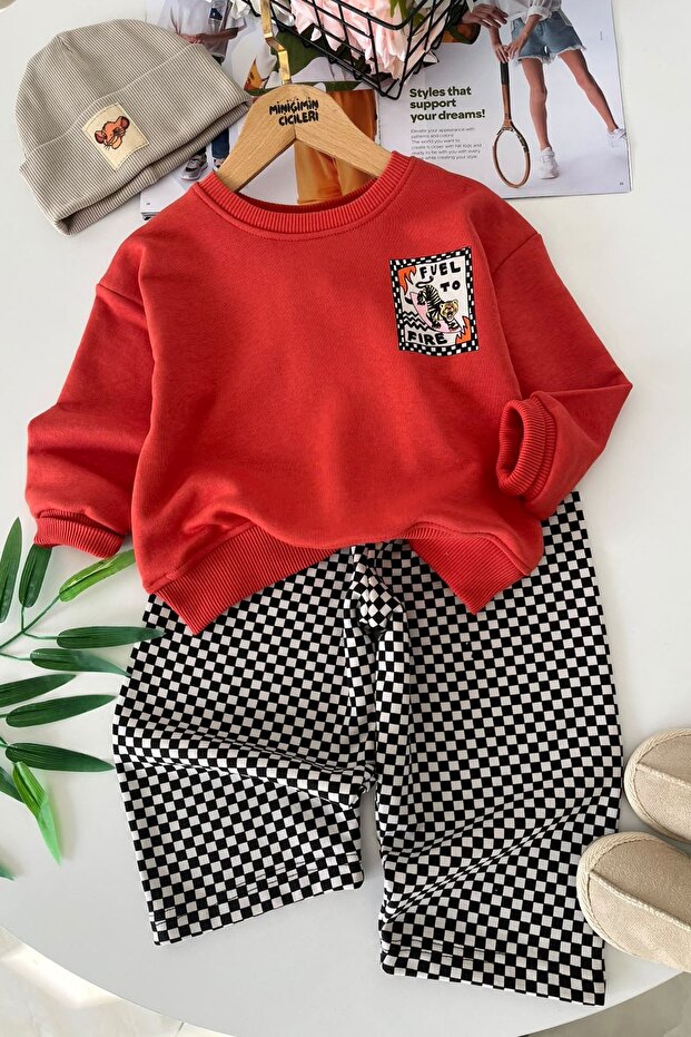 Checkerboard Patterned Trousers and Tiger Printed Sweatshirt Boys' 2-Piece Set - Tile
