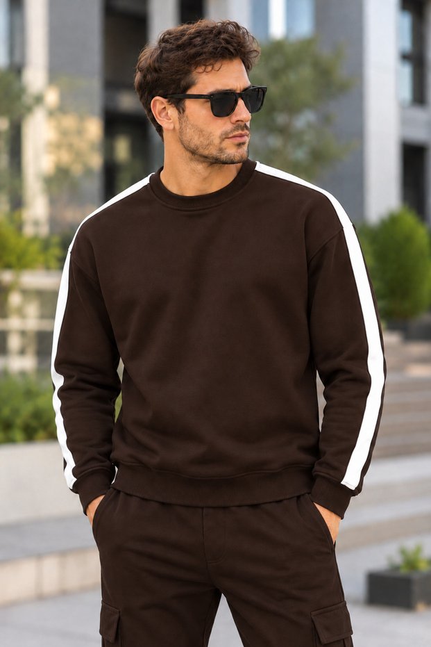 Men's Striped 0-Collar Sweatshirt