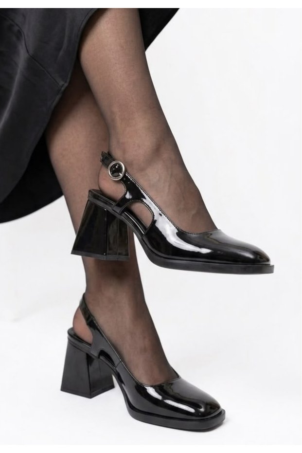 Pocer Black Patent Leather Heeled Shoes