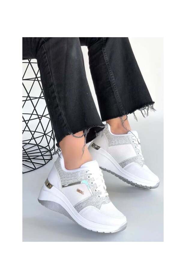 Geja White Leather Lace-Up Sports Shoes