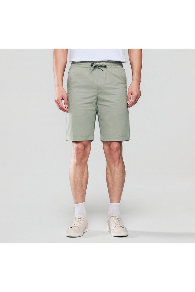 Men’s Slim Lightweight Twill Bermuda Shorts