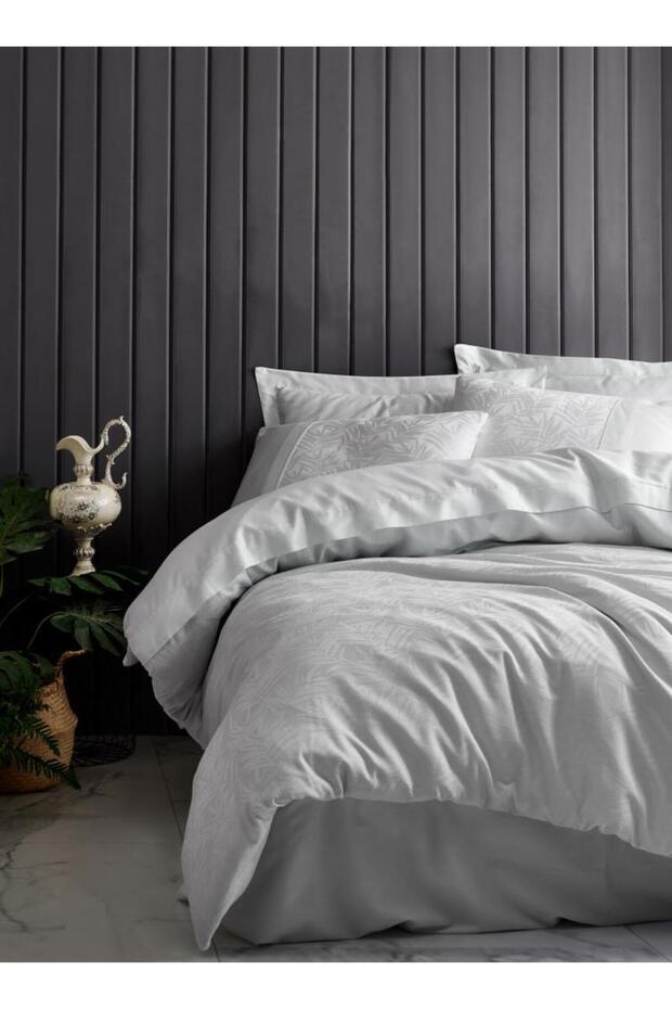 Jacquard Satin Double Duvet Cover Set Leaf Ice Blue