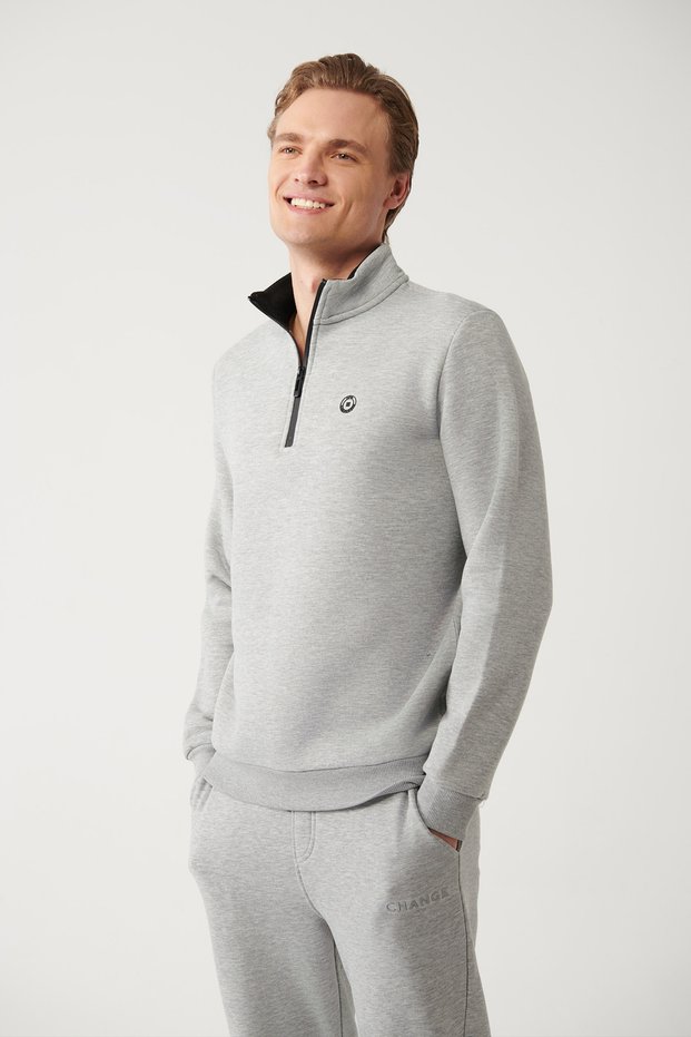 Men's Gray Stand Collar Zippered Raised 3 Thread Sweatshirt E 001020