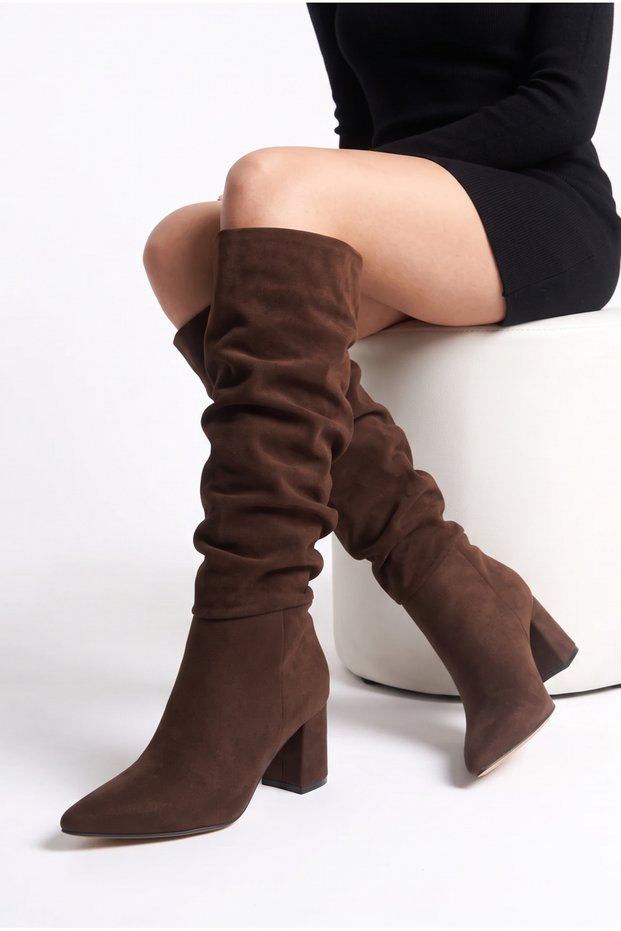 Women's Gusseted Design Thick Heeled Pointed Toe Dark Brown Suede Boots (Get One Size up)