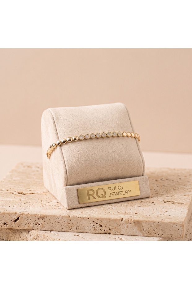 Rui Qi Jewelry Vip Series 316L Steel Gold Color Center Zircon Stone Hexagonal Motif Chain Bracelet 19 cm