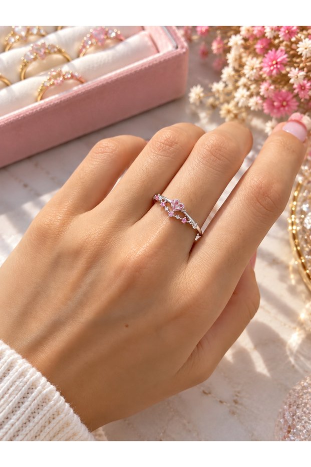 Elegant Heart Figured Pink Stone Silver Color Women's Ring – Sparkling and Romantic Design