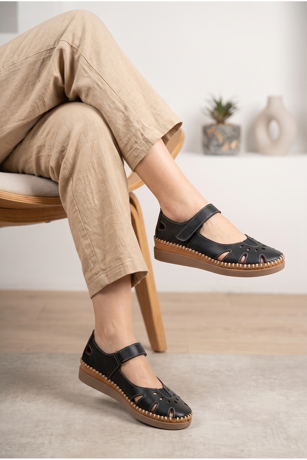 Women's Leather Velcro Perforated Summer Comfortable Casual Shoes