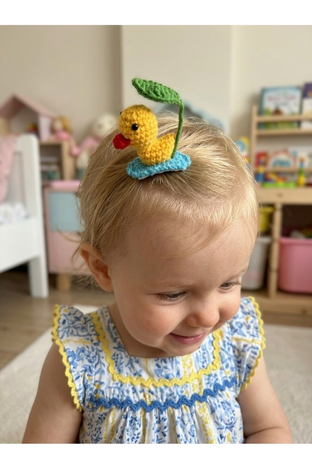 Duck Figurine Organic Cotton Handmade Hairless Baby Hairpin Amigurumi Knitted Duck Figurine Hairpin for Less Hair Baby Hairpin