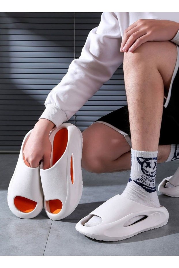 Unisex Thick-Sole Slippers - Extra-Thick Anti-Slip Sole, Bath & Outdoor Dual Use, Soft Cushion, Breathable & Odor-Free