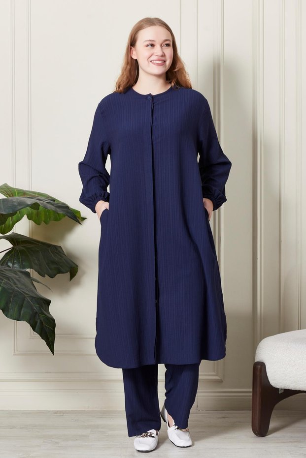 Women's Plus Size Seersucker Two-Piece Suit