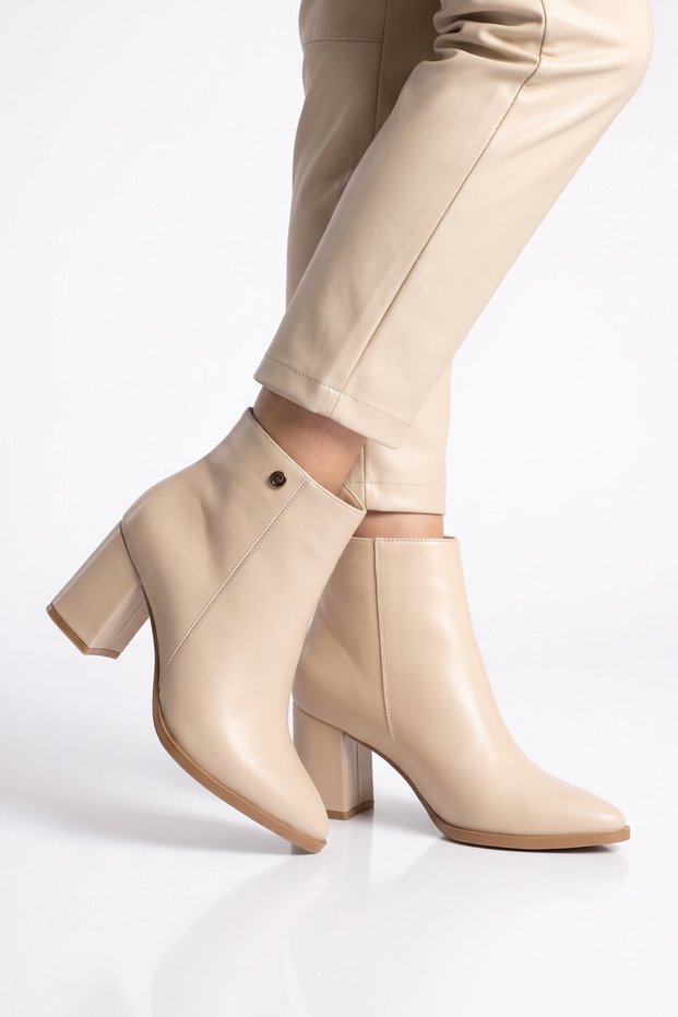 Cream Shiny Fur Inside Zippered Stylish Comfortable Pointed Toe Women's Heeled Boots Pc-54984