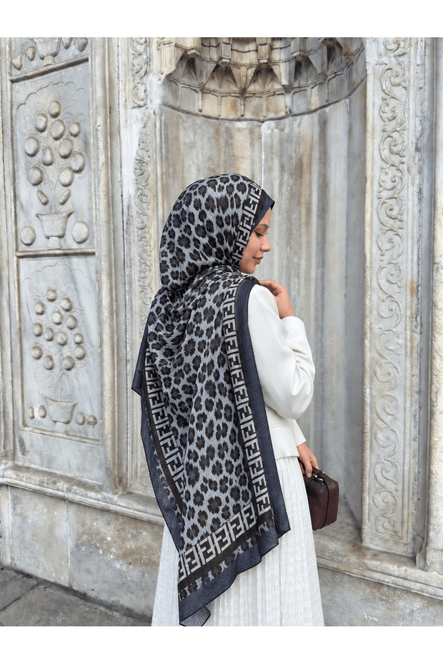 Leopard Pattern Digital Bamboo Knit Shawl - Dark Navy Blue