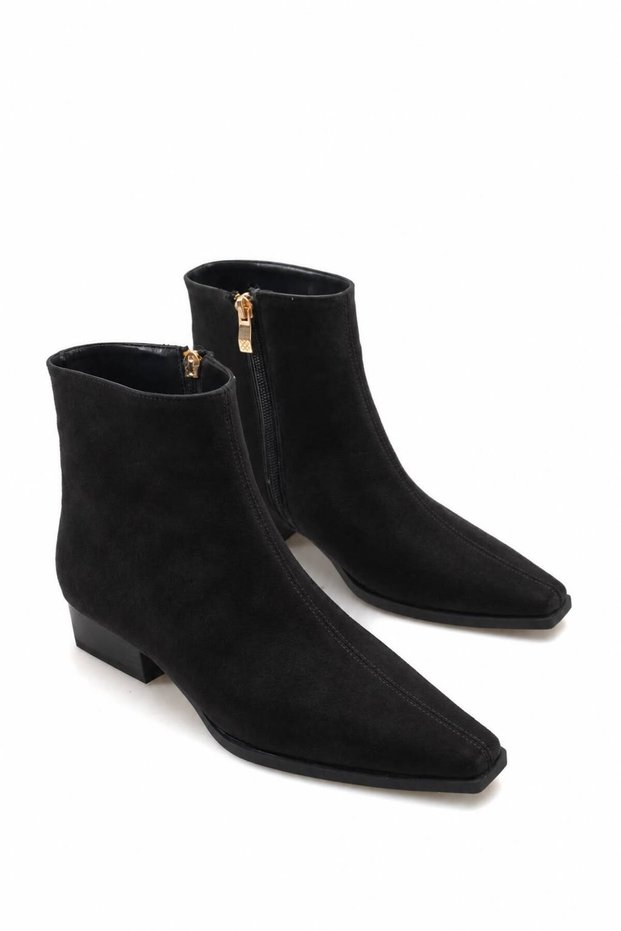 Women's Black Suede Short Heeled Pointed Toe Zippered Boots