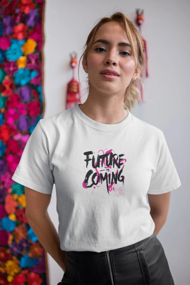Women's Custom Printed Modern Fit 100% Cotton Crew Neck T-Shirt