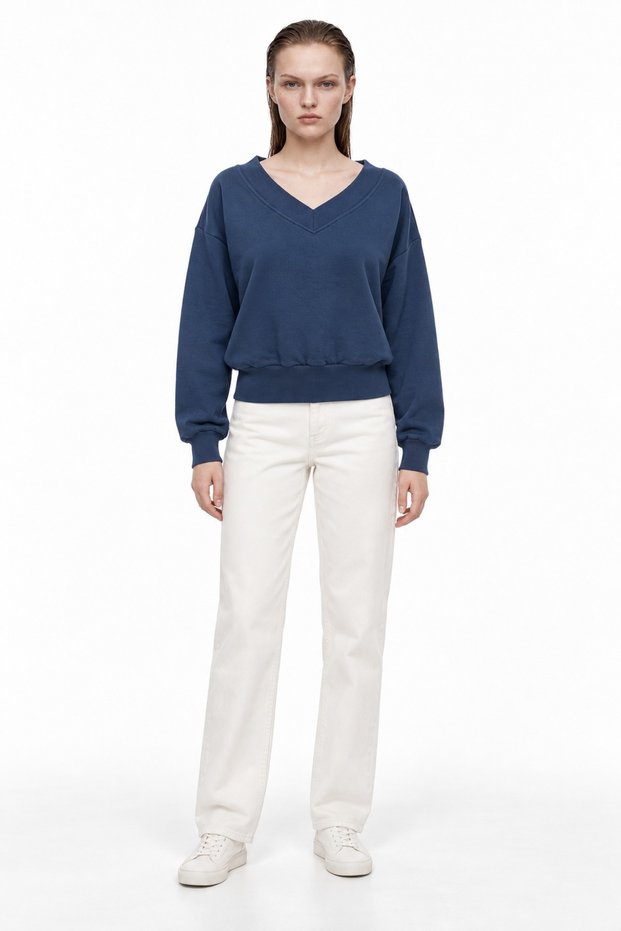 V neck crop fit sweatshirt