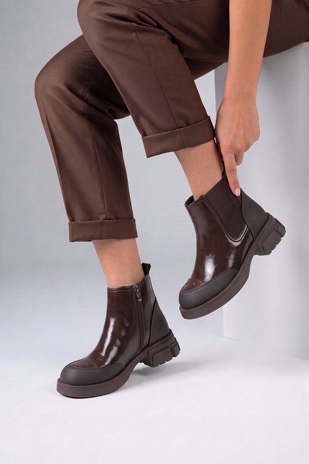 Velanor Front Pin Detail Women's Boots Patent Leather Brown