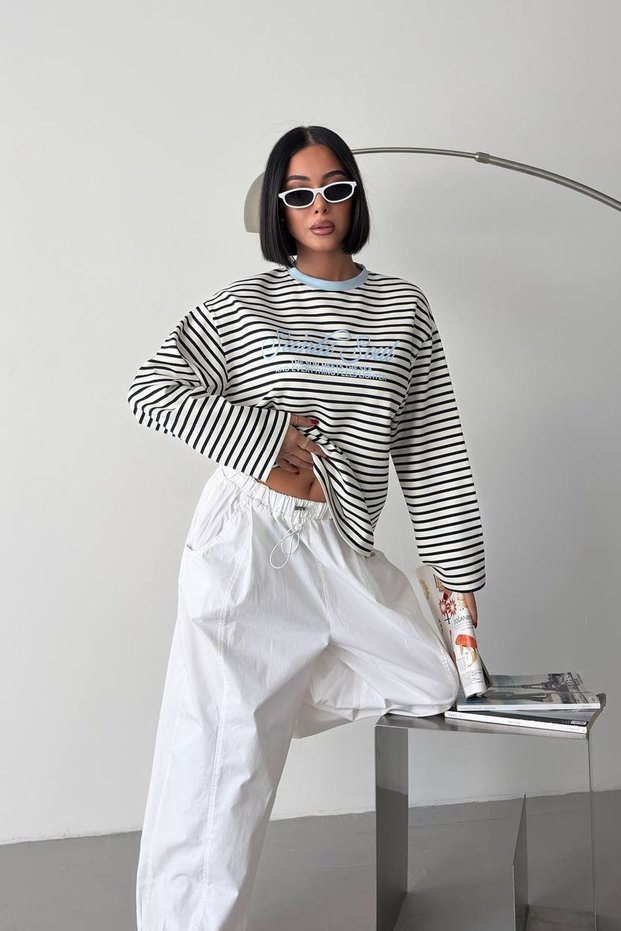 Women's Blue Striped Oversized Printed Crew Neck Long Sleeve Sweatshirt Nbg142