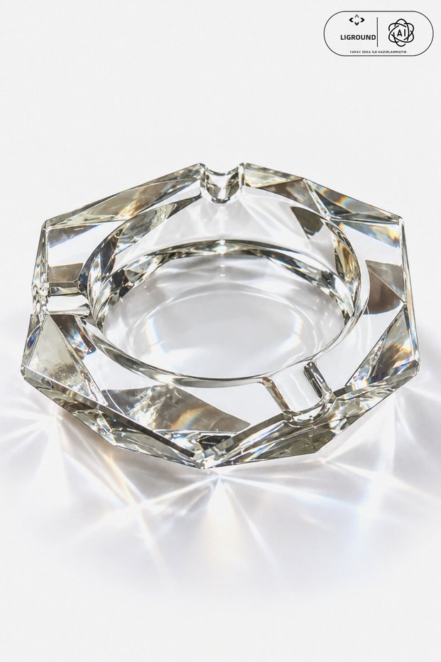 Mini Crystal Glass Ashtray, Transparent Decorative Ash Tray, Slim Design Desktop Ashtray Tiny Glass Ashtray 9 cm