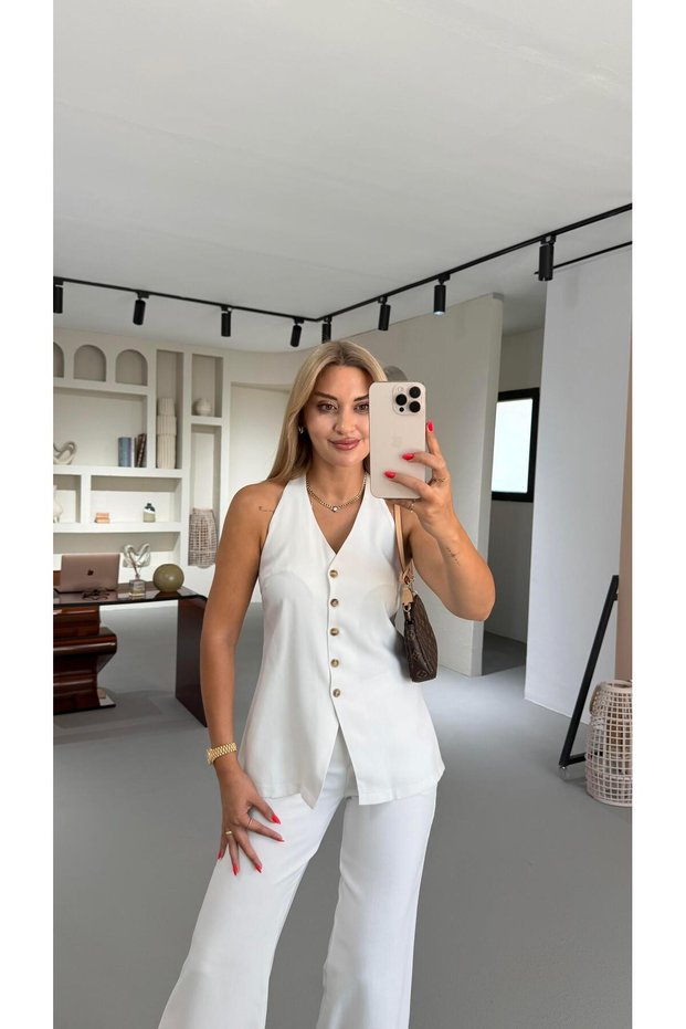Bone Button Back Detail White Vest