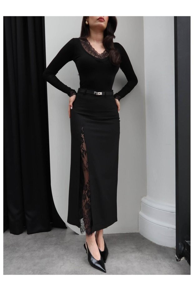 Slit Lace Detail Fabric Skirt