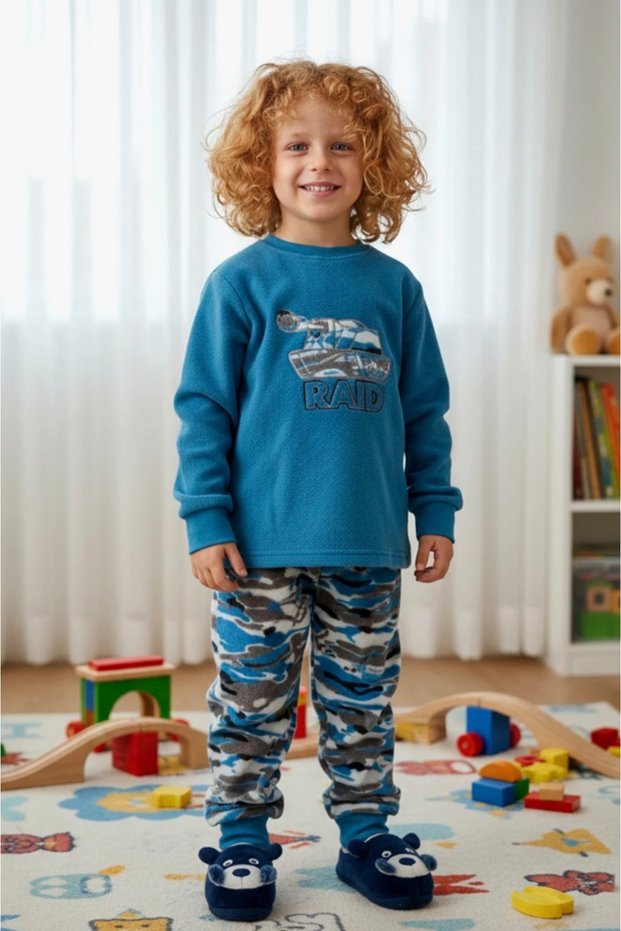 Boy's Long Sleeve Crew Neck'Raid' Printed Camouflage Pattern Fleece Pajama Set