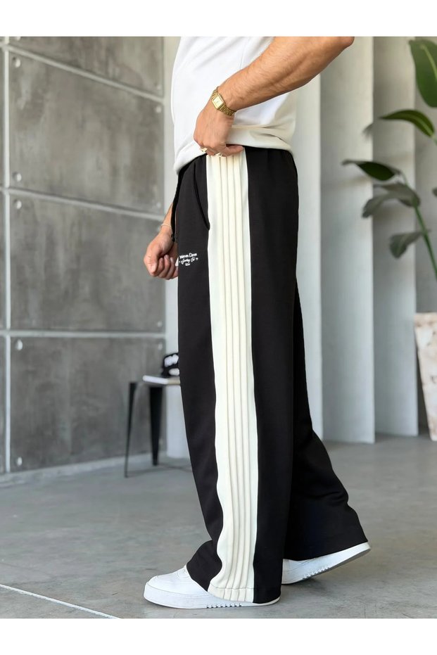 Baggy Tracksuit with Written Stripe Detail