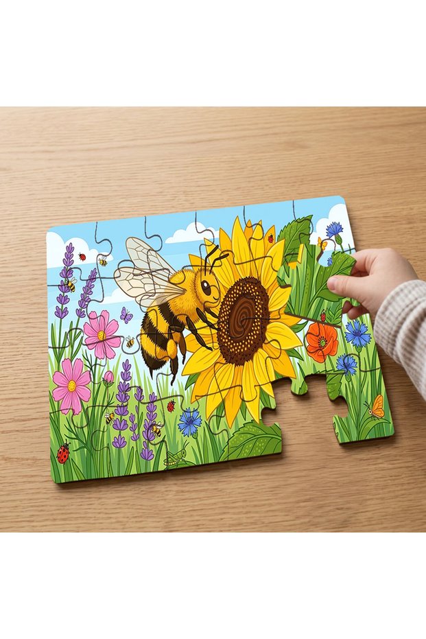 24 Piece Wooden Children's Puzzle with Cute Bee Design Embedded in a Sunflower