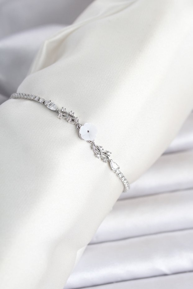 Brass Silver Color Flower Model Waterway Women's Bracelet