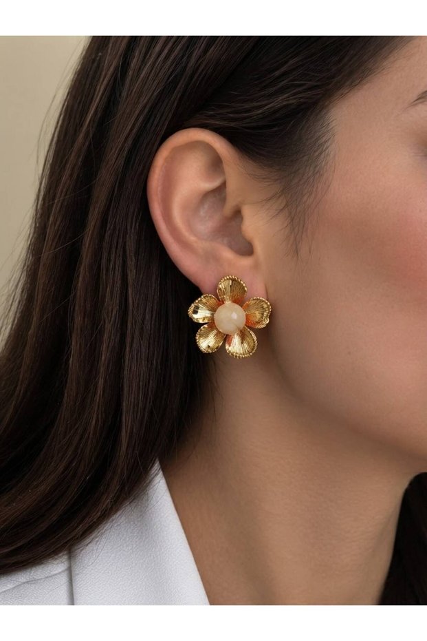 Brand Model Flower Figured Pearl Detailed Women's Stainless Steel Earrings