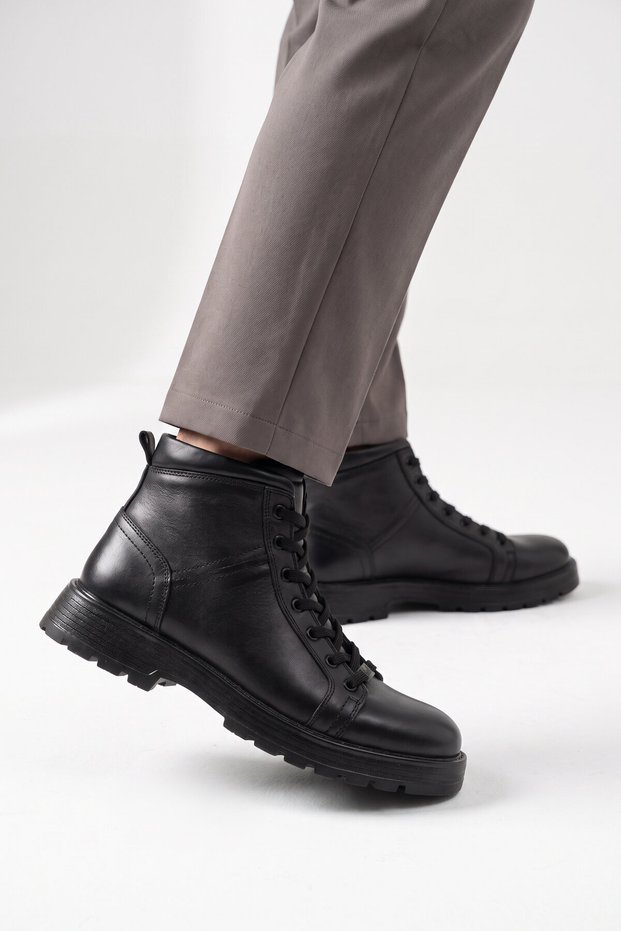 Men's Fleece-Lined Cold-Resistant Non-Slip Sole Black Genuine Leather Zippered Boots 6K3859-1000