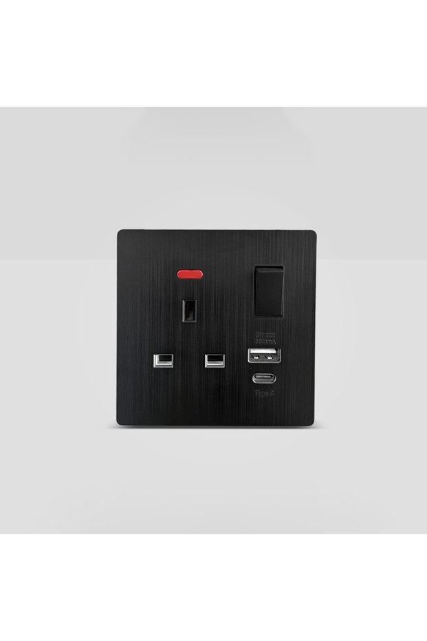 مقبس كهربائي ثلاثي 13 أمبير مع منفذ USB+Type C باللون الأسود شامبين