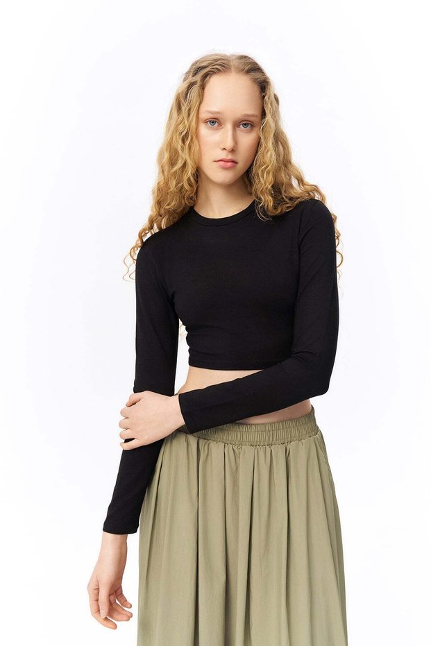 Long Sleeve Basic Crop Blouse - Black